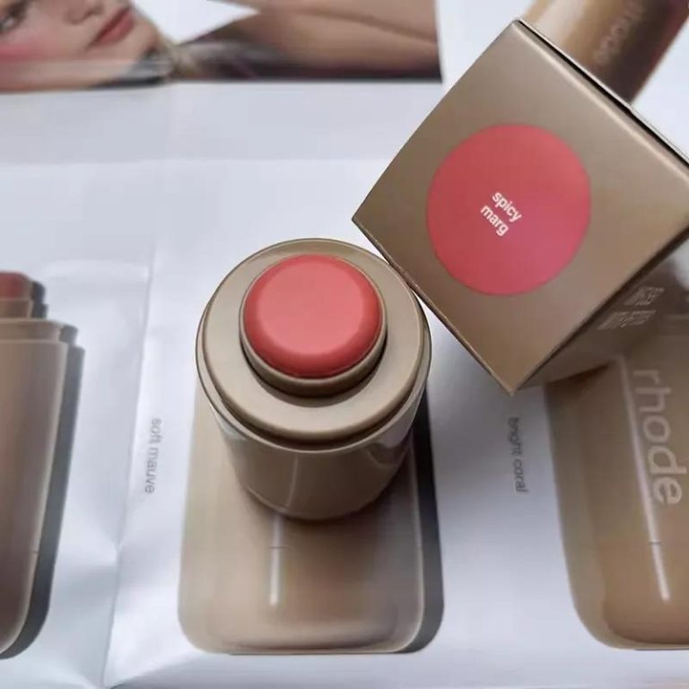 Rhode Pocket Blush | Makeup Beauty